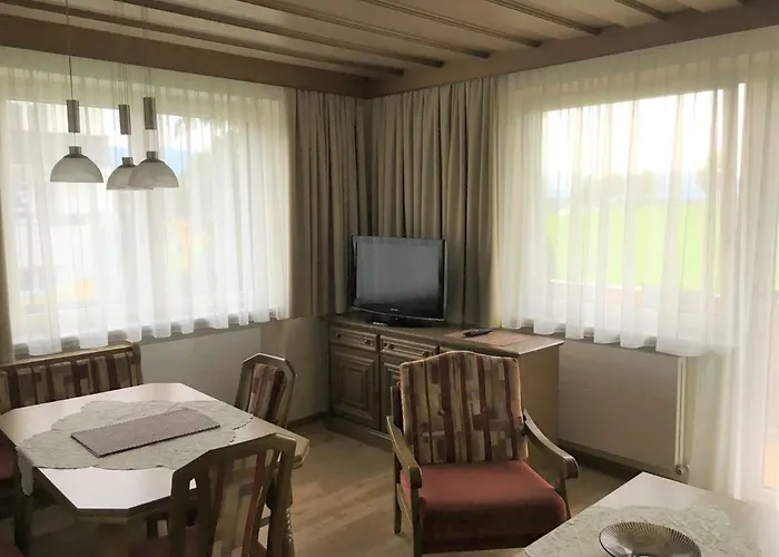 Michaela * 韦斯滕多夫